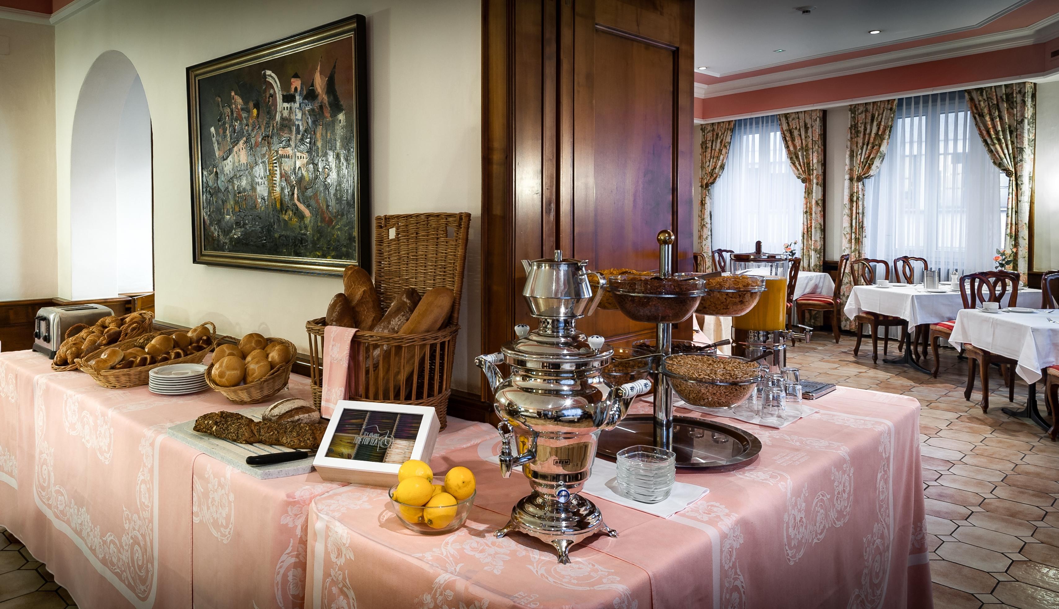 Hotel Dell'Angelo Локарно Екстериор снимка