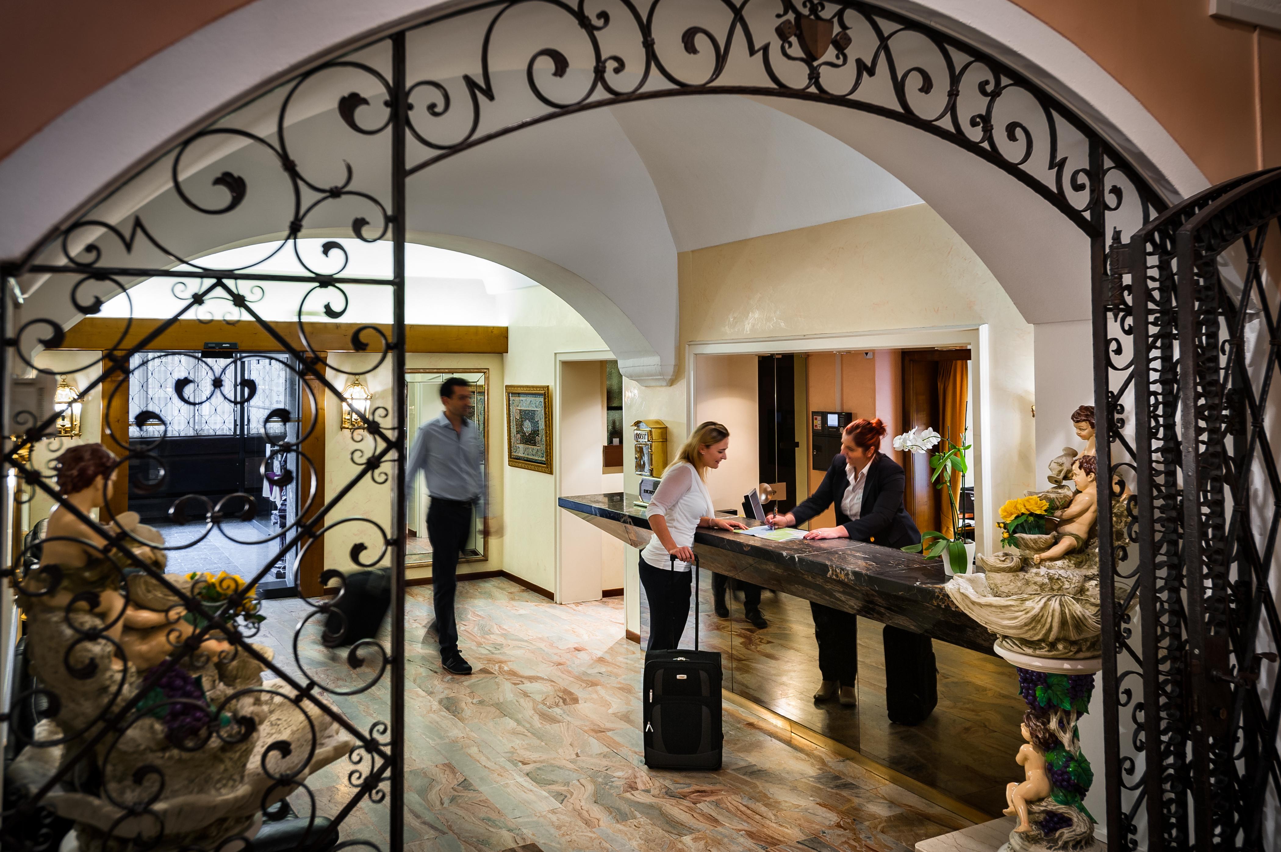 Hotel Dell'Angelo Локарно Екстериор снимка
