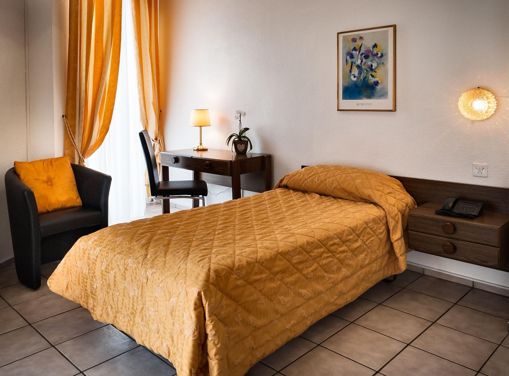 Hotel Dell'Angelo Локарно Екстериор снимка